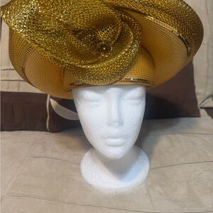 Chic Gold Women's Hat